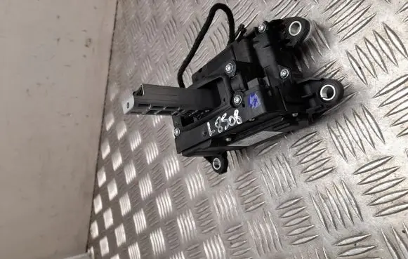 Audi Q5 SQ5 Gear shifter/selector 80C713041S