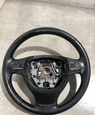 BMW 5 F10 F11 Steering wheel 3385F011 72209101