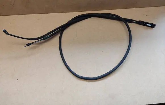 BMW 4 F32 F33 Engine bonnet/hood lock release cable 7313783