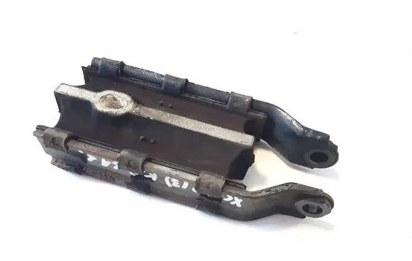 Volvo XC60 Engine mount bracket 31262935 8G9N6P082