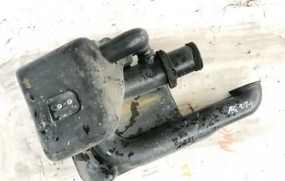 Mazda 323 F Intake resonator 