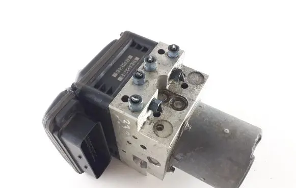 BMW 5 E60 E61 ABS Pump 6783360 34516783360