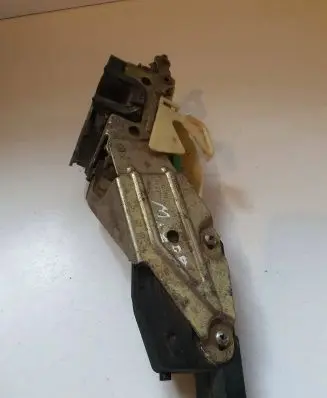 Opel Calibra Front door lock 90377705 90377703