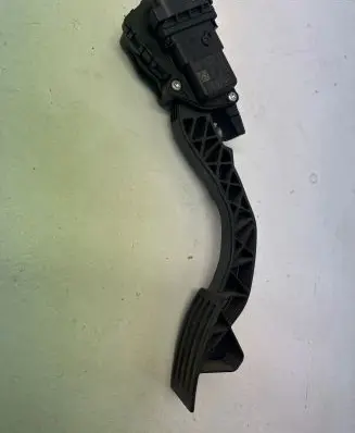Ford Focus Accelerator throttle pedal 4M519F836BH 6PV00864103