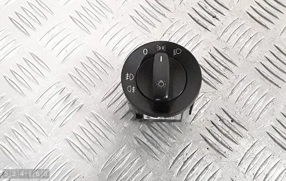 Volkswagen PASSAT B6 Light switch 1K0941431AJ