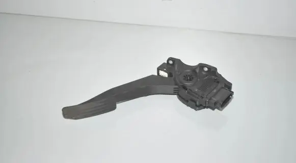 Land Rover Evoque I Accelerator throttle pedal BJ329F836AB
