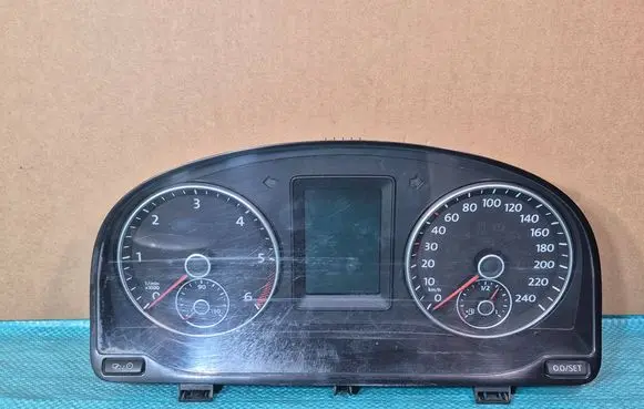Volkswagen Caddy Speedometer (instrument cluster) 2K0920866A 31072013 1319010752