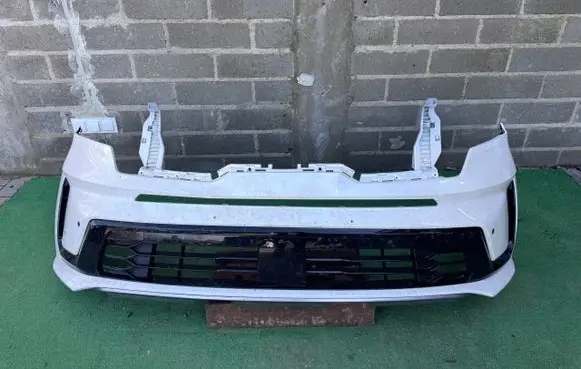 KIA Sorento IV Front bumper 