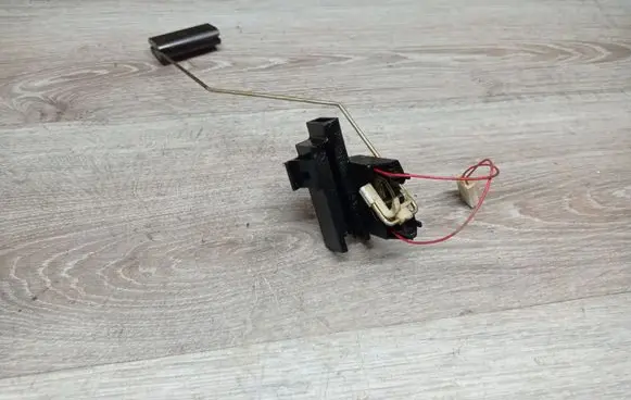 Fuel level sensor