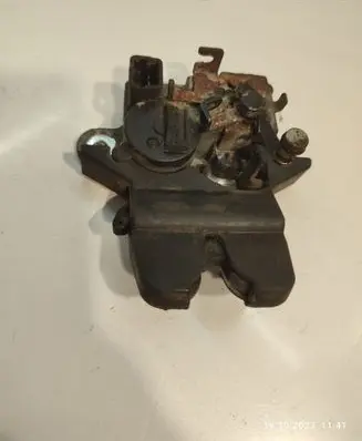 Hyundai Sonata Tailgate/trunk/boot lock/catch/latch