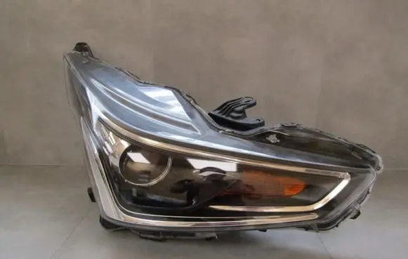 Toyota Aygo AB40 Headlight/headlamp