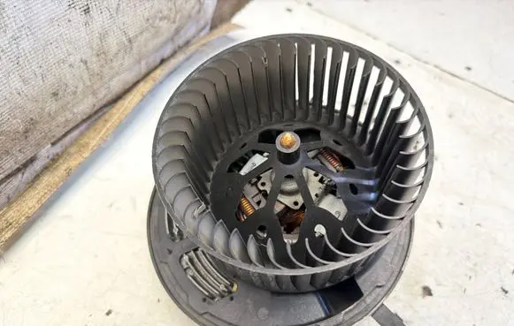 BMW X1 E84 Heater fan/blower 2002221