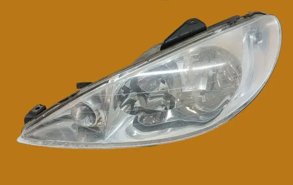 Peugeot 206 Headlight/headlamp 9628666880