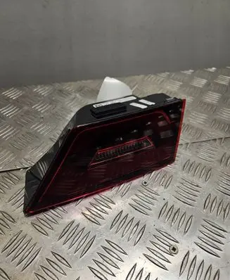 Jaguar E-Pace Tailgate rear/tail lights J9C313193CC