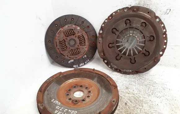 Opel Zafira A Clutch set kit 90400241 324029910