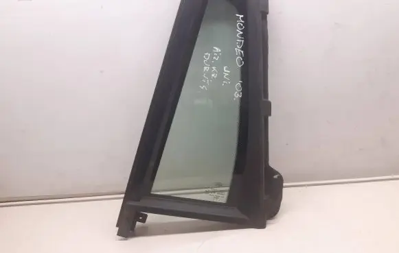 Ford Mondeo Mk III Rear vent window glass CN262A37 TT0T0098A MA800MMA2
