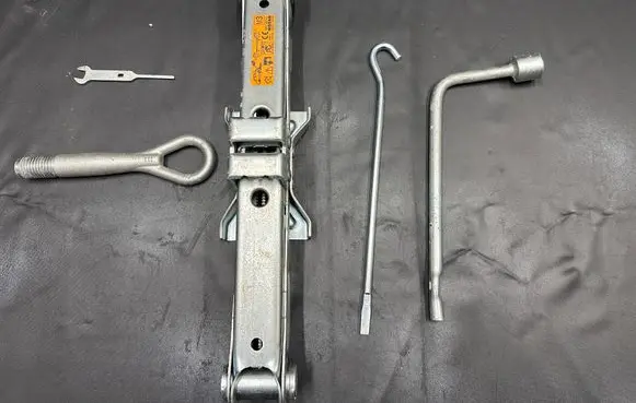 Infiniti FX Lift Jack 99550 1CK0B 995501CK0K