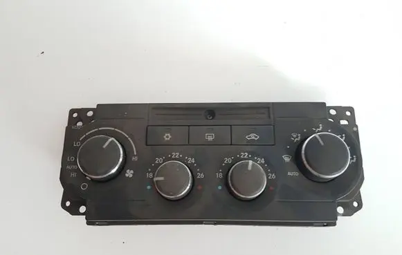 Jeep Cherokee Climate control unit P55111011AI 004600850165 011AL