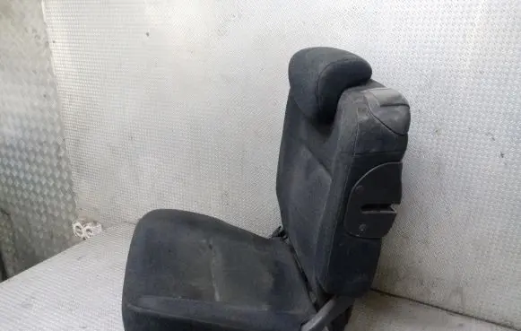 Honda FR-V Rear seat 