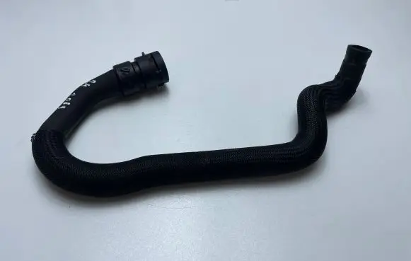 Volvo XC60 Engine coolant pipe/hose 30757462