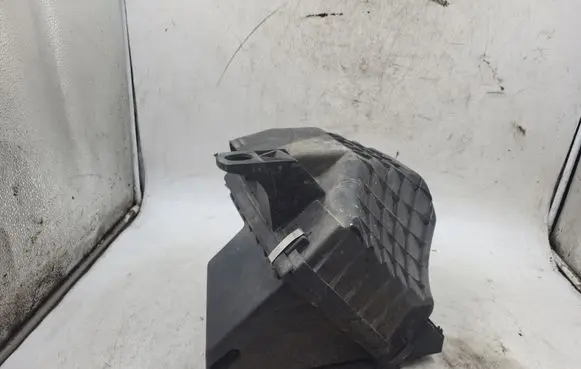 Audi A4 S4 B5 8D Air filter box 