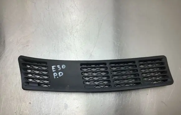 BMW 3 E30 Wiper trim 1904572