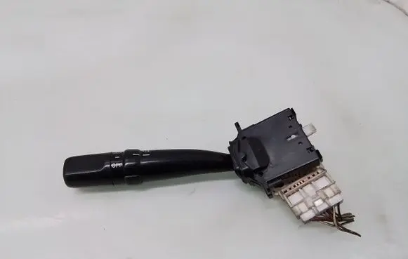 Toyota Avensis T220 Indicator stalk