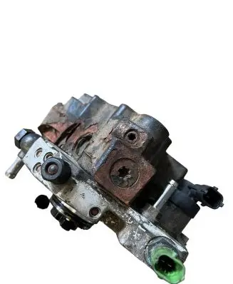 Volvo XC90 Fuel injection high pressure pump 30756125 0445010111