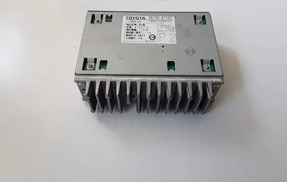 Toyota Prius (XW30) Sound amplifier 8610047100