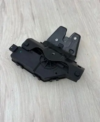 BMW 3 E46 Tailgate/trunk/boot lock/catch/latch 8196401