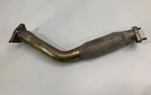 Audi A8 S8 D5 EGR valve line/pipe/hose 059131525FG