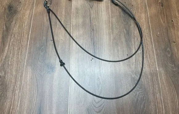 Land Rover Range Rover Velar Engine bonnet/hood lock release cable J8A216C656AB J8A216E700AB LR093229