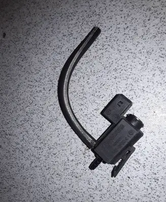 BMW 5 E60 E61 Turbo solenoid valve 1742712 72234100 041337