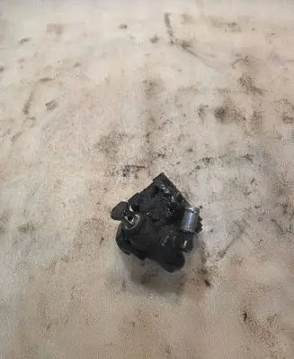 Volkswagen PASSAT B5.5 Power steering pump 