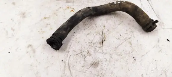 Audi A4 S4 B5 8D Engine coolant pipe/hose