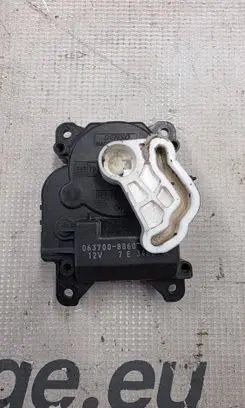 Toyota Land Cruiser (J120) Air flap motor/actuator 0637008860