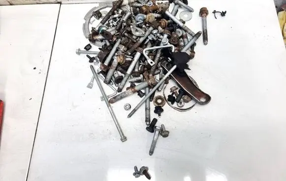 Audi TT TTS Mk2 Nuts/bolts 