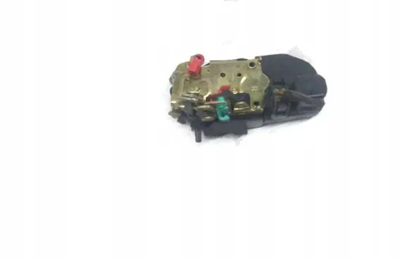 Dodge RAM Rear door lock