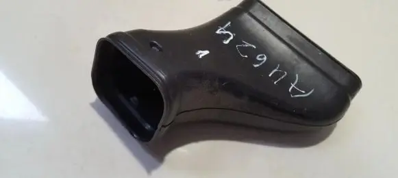 Ford Focus Air intake hose/pipe 3M5178018W12CB 3M51-78018W12-CB