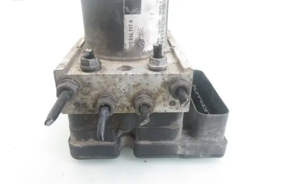 Volkswagen Caddy ABS Pump 2K0907379A 2K0614117A 10020700294
