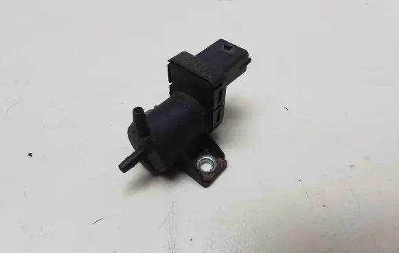 Valve vacuum