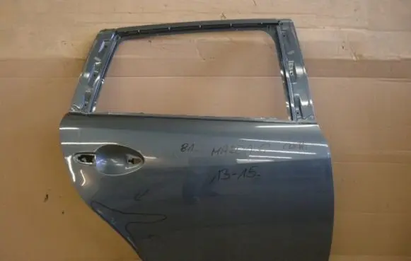 Mazda 6 Rear door