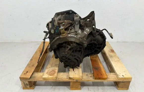 Mercedes-Benz Vito Viano W447 Manual 5 speed gearbox 700730