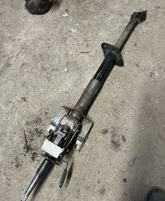 Opel Frontera B Steering wheel axle