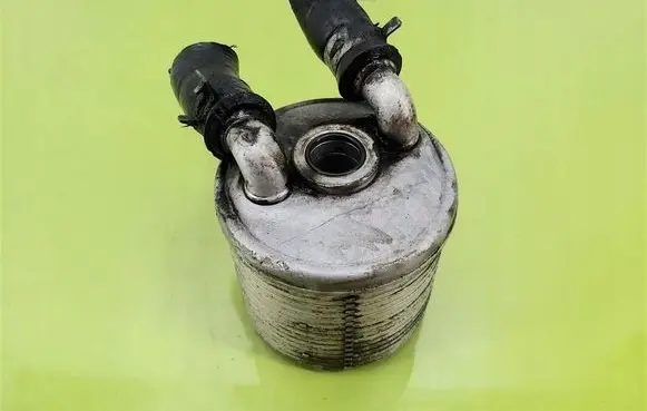 Peugeot 607 Engine oil radiator
