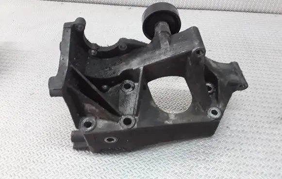 Ford Galaxy Generator/alternator bracket 95WF19K341