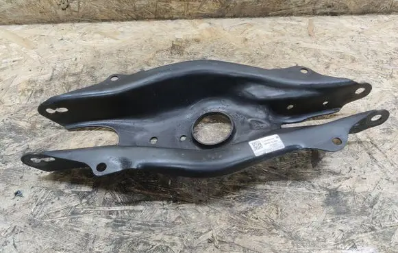 Mercedes-Benz C AMG W205 Rear upper control arm/wishbone A2053521900