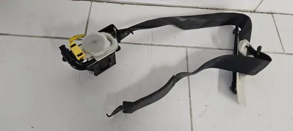 Honda CR-V Front seatbelt A81850T1G