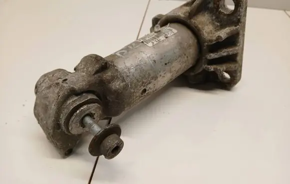 Audi A4 S4 B6 8E 8H Front bumper shock/impact absorber 8E0407133B