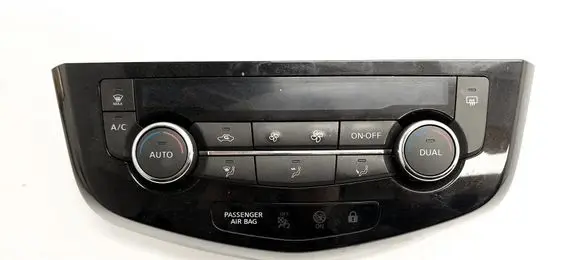 Nissan Qashqai Interior fan control switch 275004EA0A